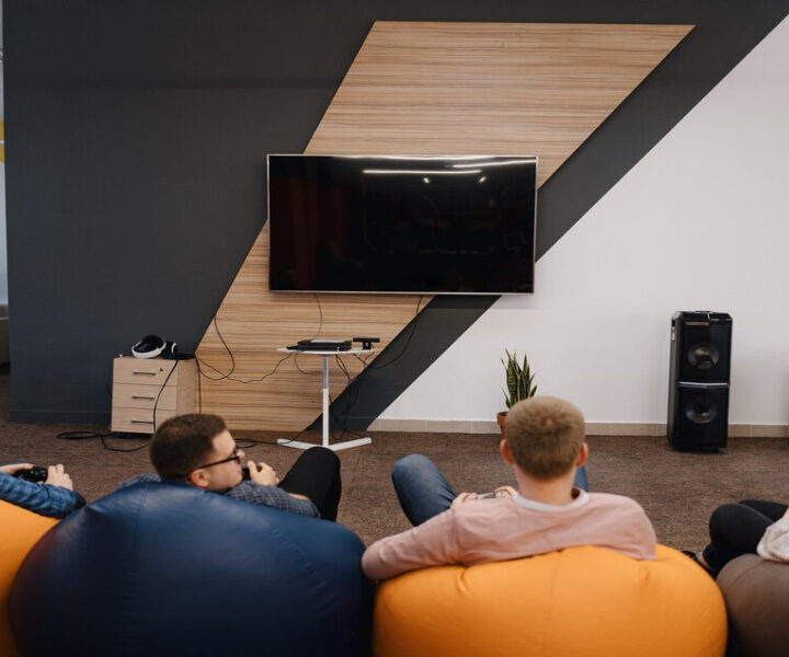 How to Create the Ultimate Home Theater Experience in Your Space